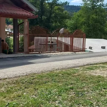Porodicna Kuca * Sarajevo