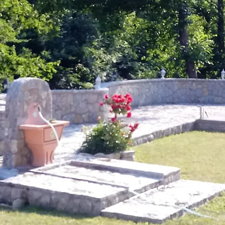 Porodicna Kuca Apartment