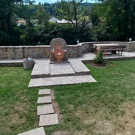 Apartment Porodicna Kuca *